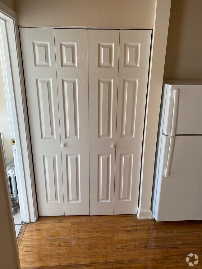 60617 Studio Apartments under 1,600