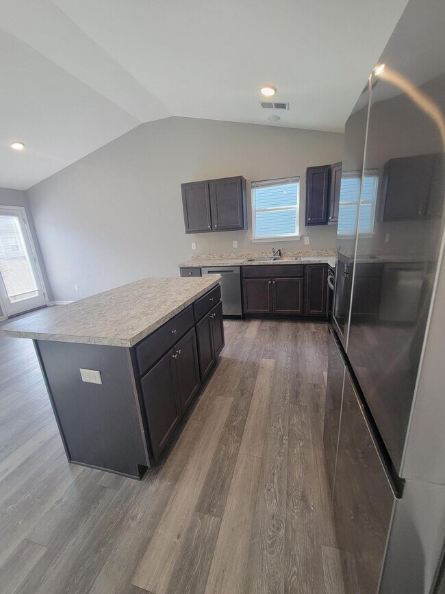 Foto del edificio - 132 Landry Ln