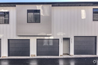Building Photo - 3239 Fairfax St