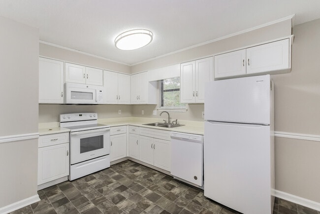Building Photo - 3508 Reins Ct