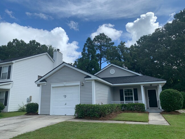 Building Photo - House in Brookhaven!