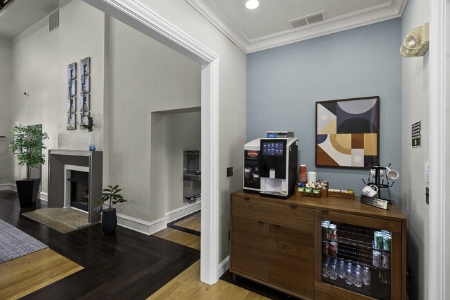 Building Photo - Belle Harbour Apartments