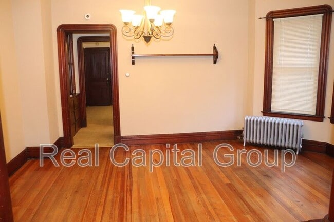 Foto del edificio - 704 South Ave