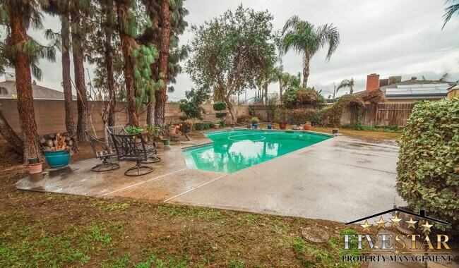 Foto del edificio - House for Rent on 2446 Hasti Acres Drive