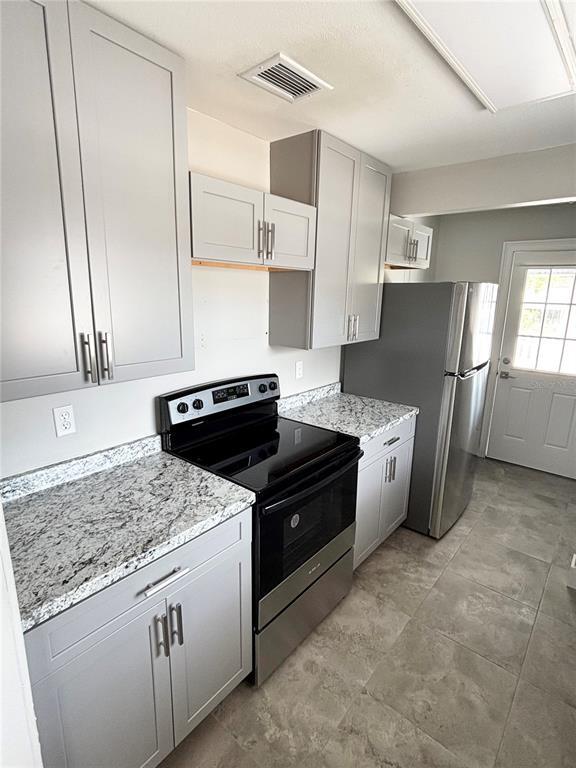Foto del edificio - 2692 Beal St