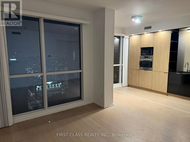 Building Photo - 70 Temperance St