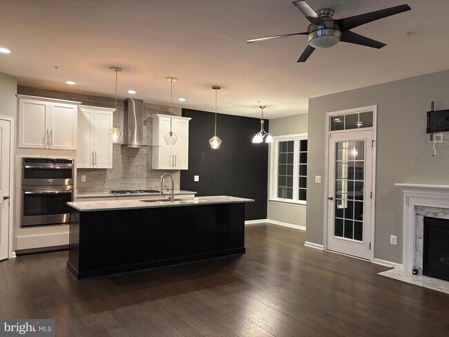 Foto del edificio - 4204 Lariat Way