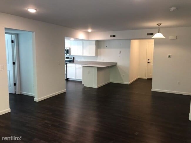 Building Photo - 314 Bordeaux Way