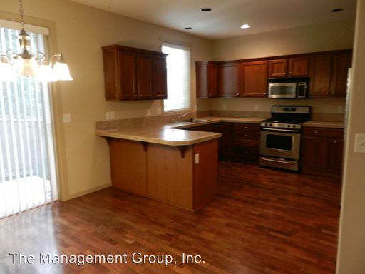 Building Photo - 4 br, 2.5 bath House - 5925 NE 60th Avenue