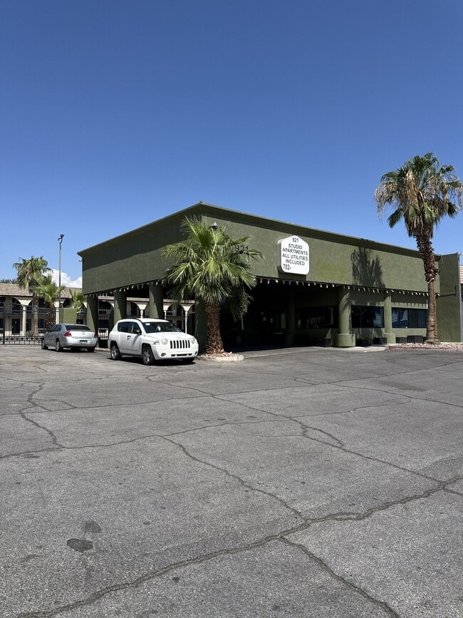 Building Photo - 921 Las Vegas Blvd N
