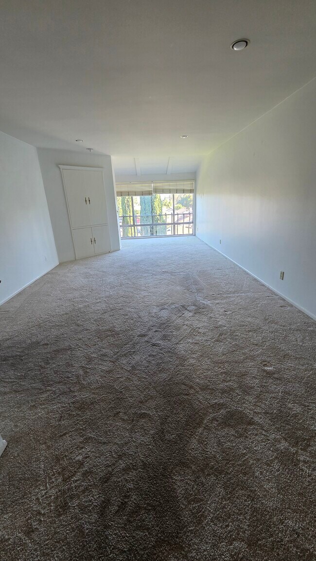 Sala de estar - 12830 Burbank Blvd