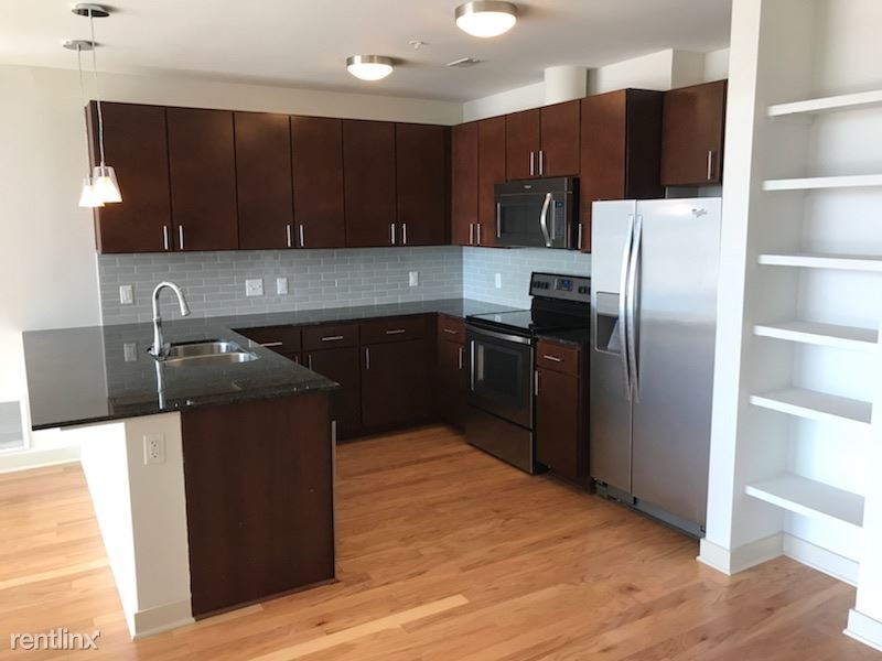 Foto principal - 333 N Orange Ave