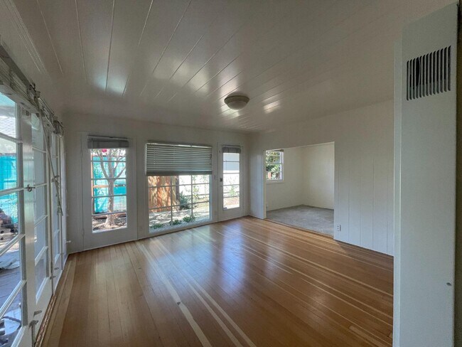 Foto del edificio - 501 Palmer Ln