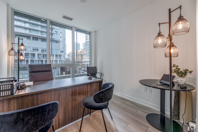 2 chambres, 2 salles de bain - 783 pi2 - Chambre/bureau - The Corner On Broadway