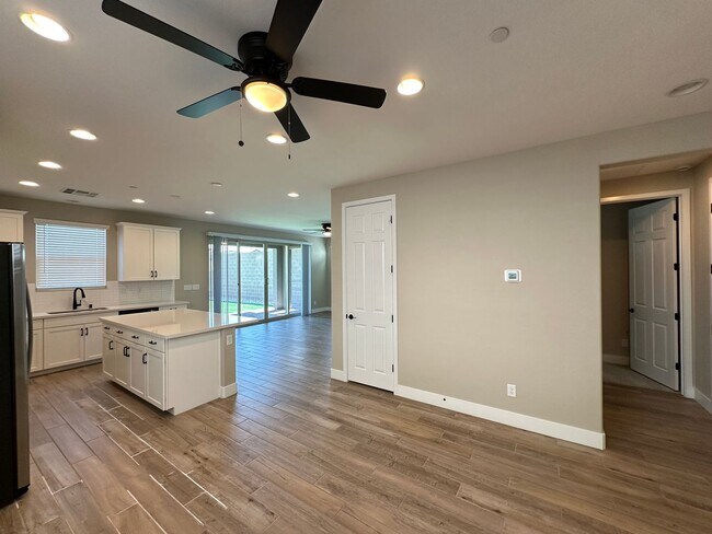 Foto del edificio - Summerlin & Falcon