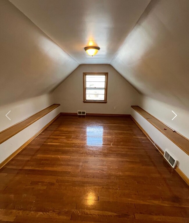 Building Photo - 10310 Park Heights Ave