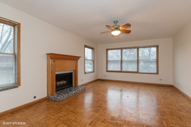 Building Photo - 336 W Morris Ave