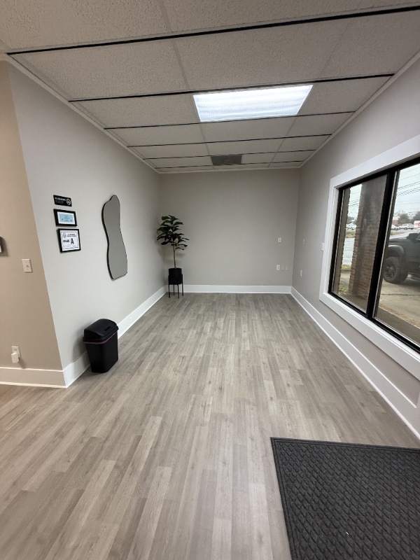 Building Photo - 2530 W Roosevelt Blvd