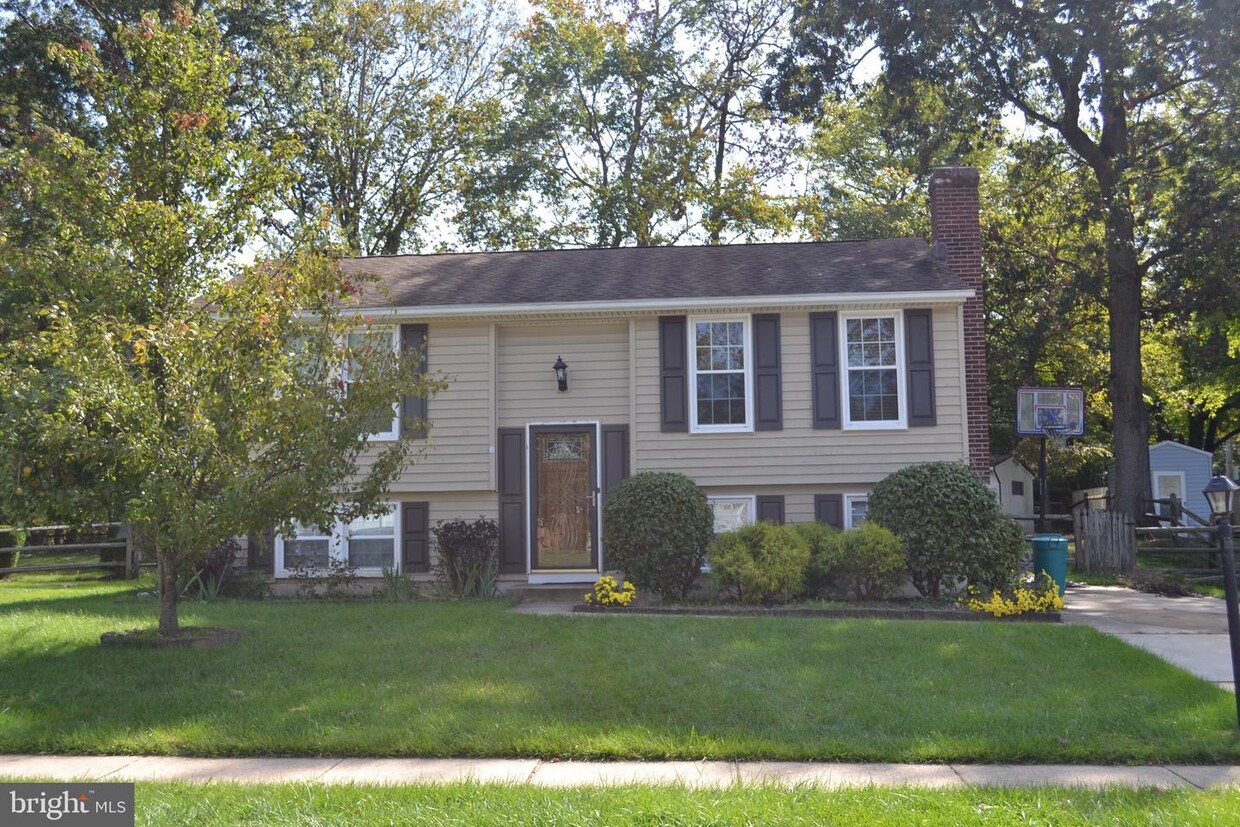 Building Photo - 2985 Harrogate Way