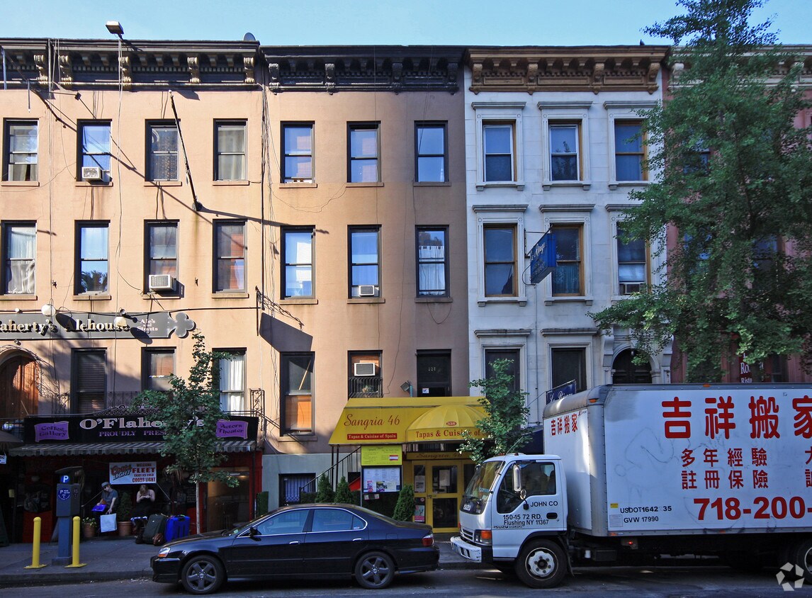 Primary Photo - 338 W 46th St