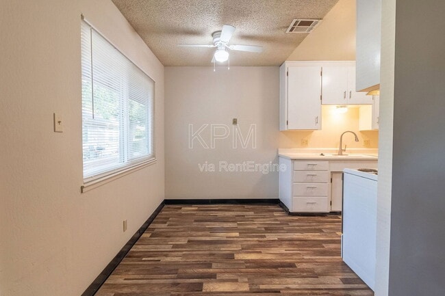 Foto del edificio - 2178 Lucerne Ave