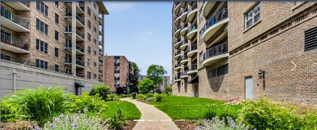 Foto del edificio - 151 W Wing St