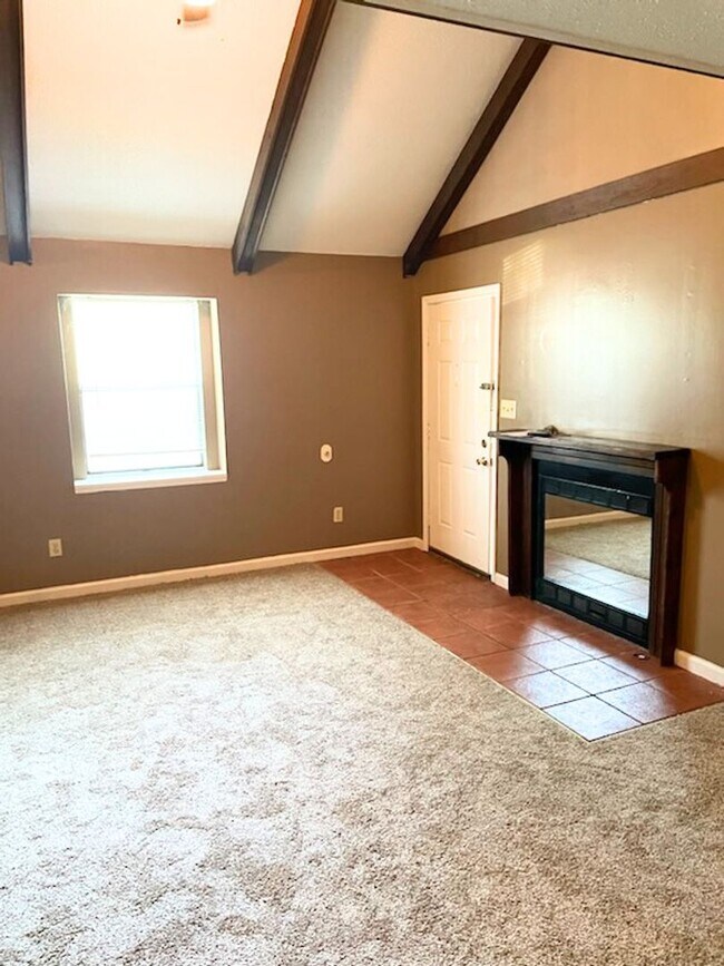 Foto del edificio - CHARWOOD TRAIL 4816/4818