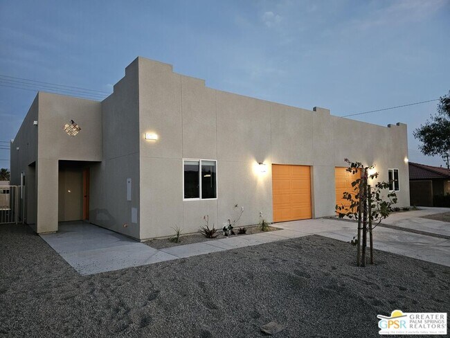Foto del edificio - 13710 Cuyamaca Dr