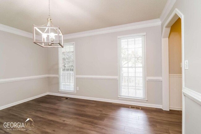 Building Photo - 393 Abbington Ln