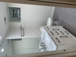 Foto del edificio - 1634 N Winchester Ave