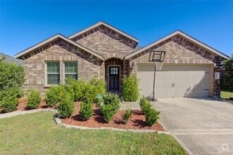 Building Photo - 9011 Hemlock Dr