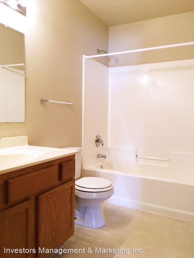 Building Photo - 3 br, 2 bath Apartment - Terrace Pointe 18...