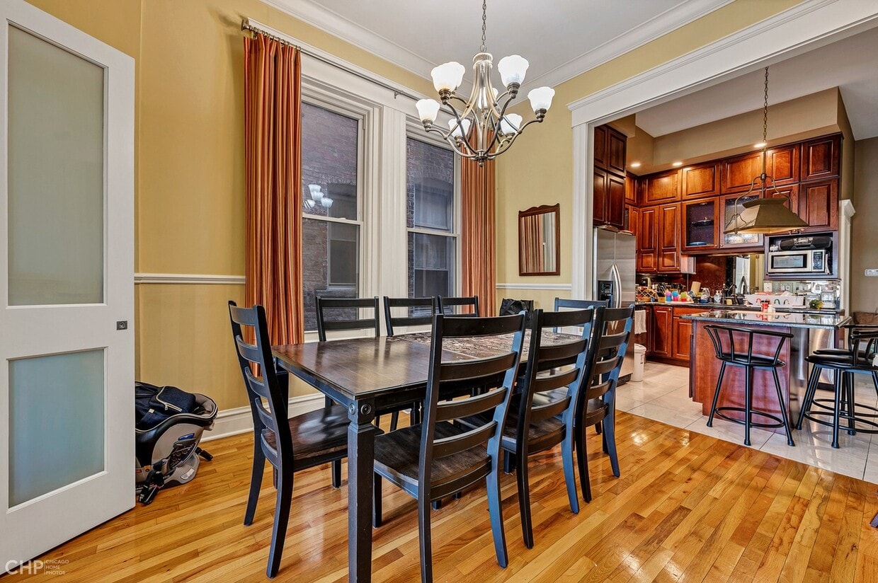 912 S Bell Ave Unit 1, Chicago, IL 60612 Apartments in Chicago, IL