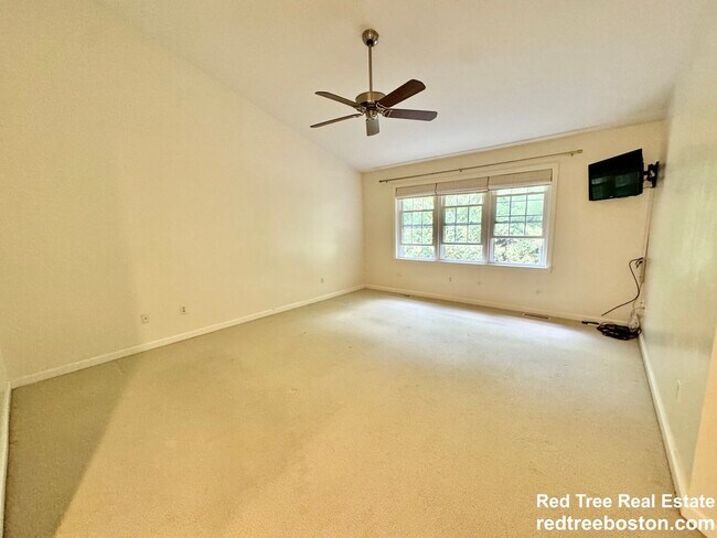 Building Photo - 171 Bishops Forest Dr