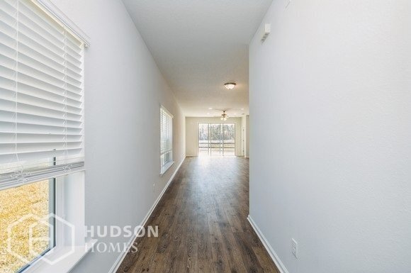 Building Photo - SELF TOUR NOW! - 2860 Copperwood Ave, Oran...