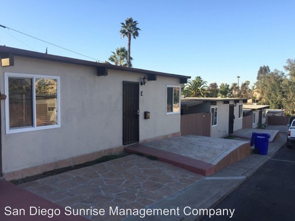 Foto principal - 5015 Comanche Dr