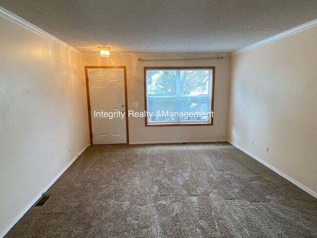 Foto del edificio - 2088 Oakcrest Cir