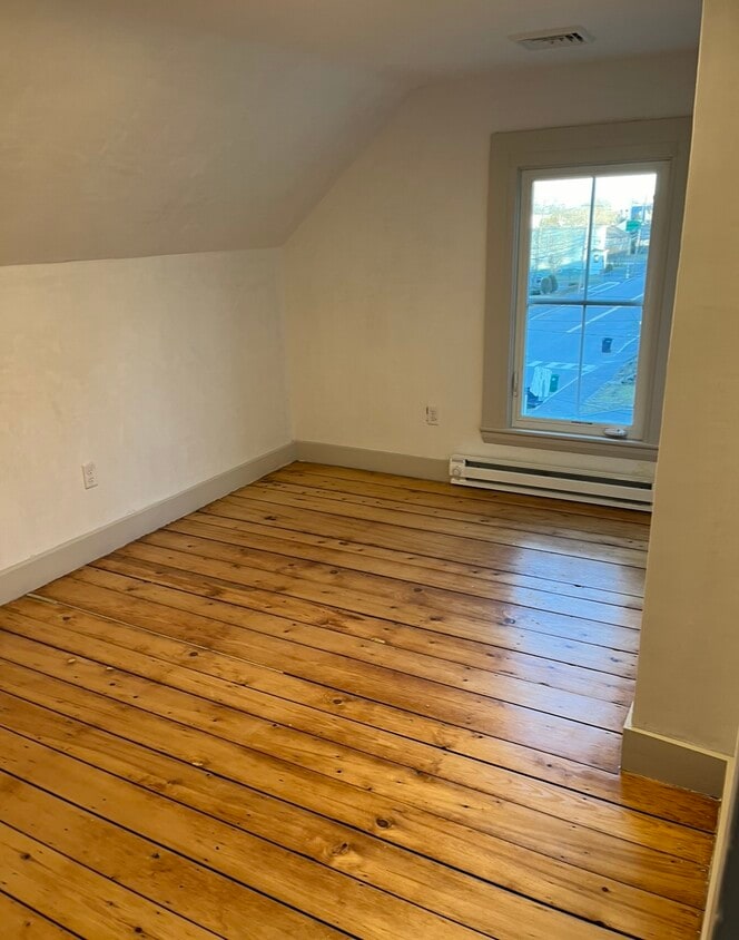 Photo - 145 South St (Biddeford, ME)