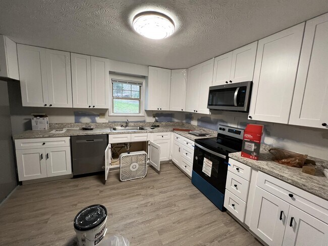 Building Photo - 110 Mallard Dr