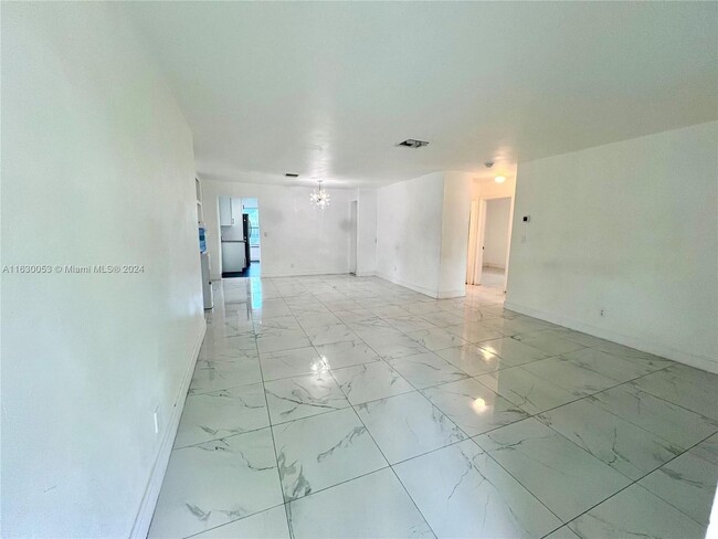 Foto del edificio - 3051 SW 47th St