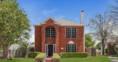 Building Photo - 1205 Shakleford Cir