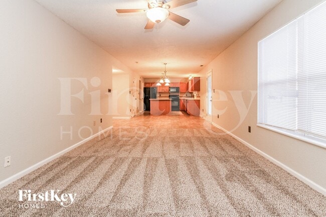 Foto del edificio - 1164 Chestnut Ln