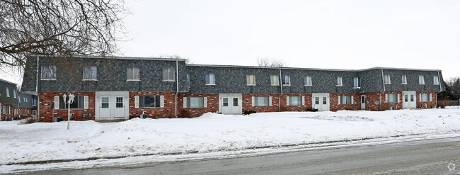 Building Photo - Wyndham Townhomes