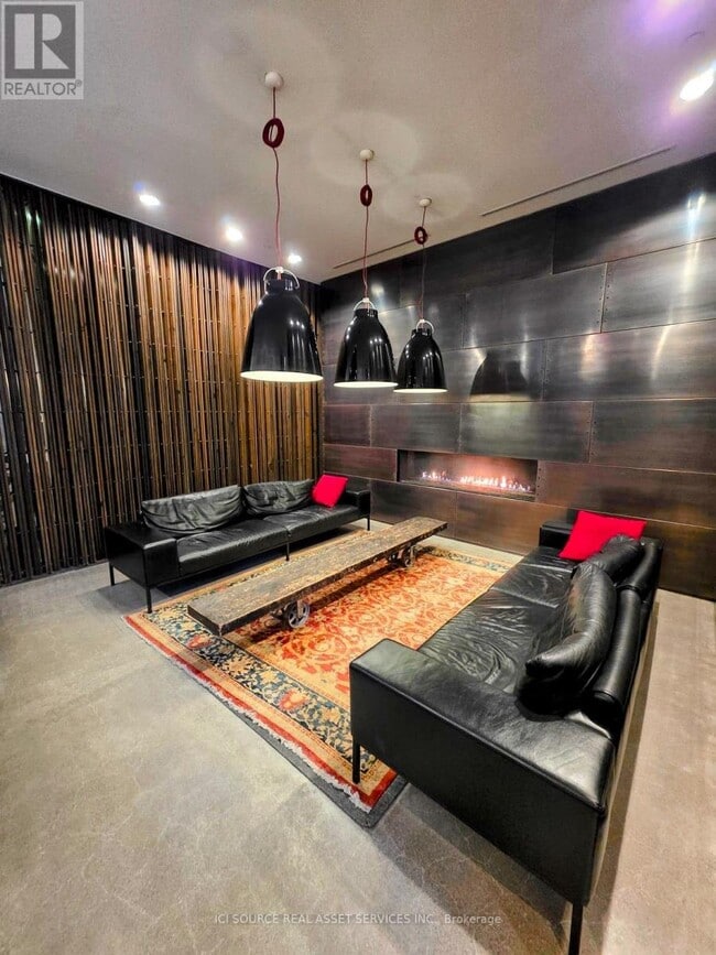 Building Photo - 5 St Joseph St