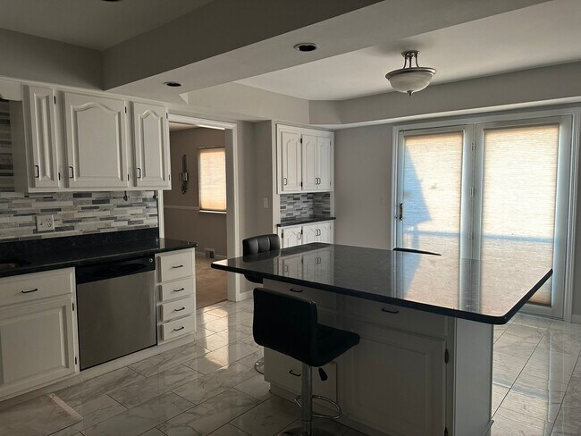 Foto del edificio - 33123 Shrewsbury Dr