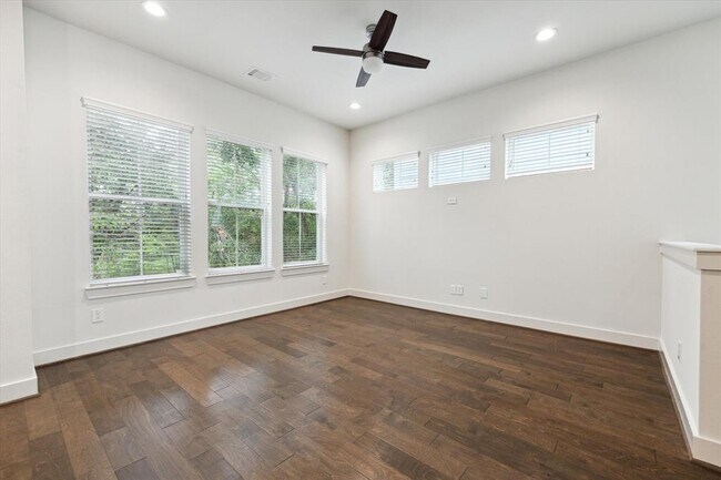 Foto del edificio - 6019 Cypress St