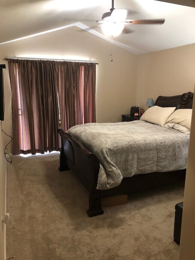Building Photo - 2 Bed 2 Bath Broomfield Condo, Available July!
