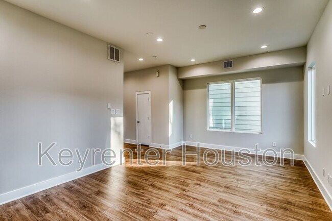 Foto del edificio - 833 Dorchester St