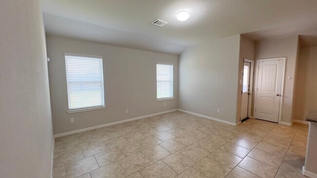 Foto del edificio - 4019 Spurwing Ln