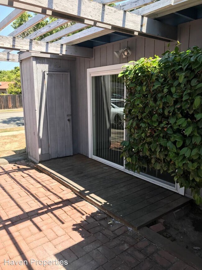 Building Photo - 3 br, 2 bath House - 1551 Galleon Way